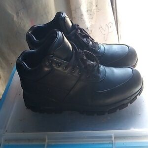 Nike ACG boots